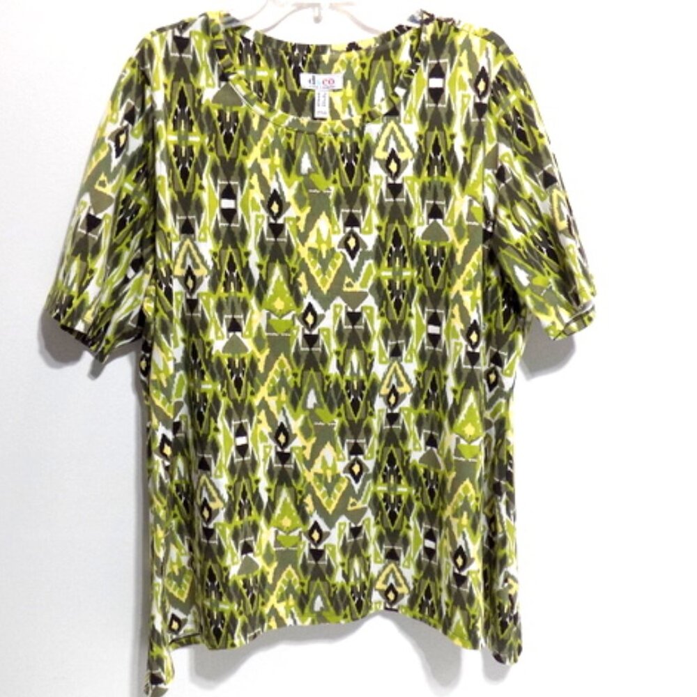 D & Co. Woman's Multicolor Abstract Design Short Sleeve Pullover Top – Size: 1X